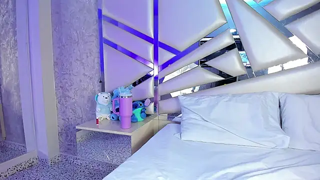 Miia002 online show from 01-14-26, 11:41