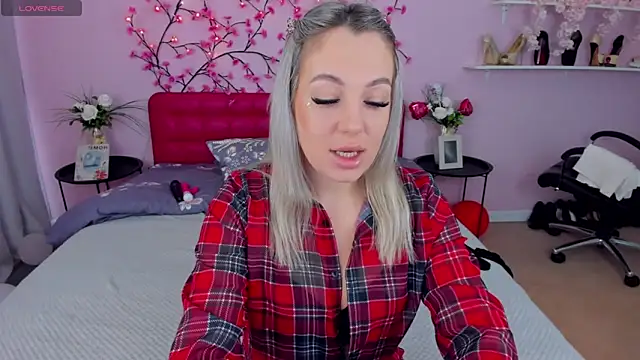 DanikaMorri online show from 03-02-25, 07:21