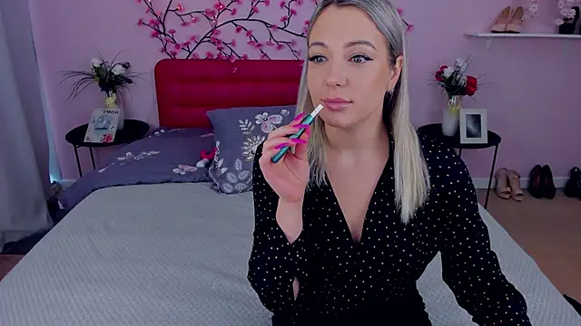 DanikaMorri online show from 03-18-25, 10:28