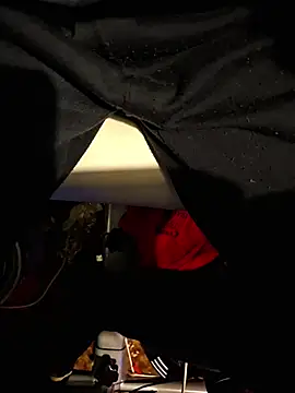 FreezingTie850 online show from 04-16-26, 09:37