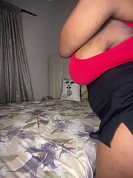 Bustygoddess32 online show from 05-31-26, 09:26