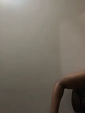 Bustygoddess32 online show from 03-08-26, 06:33