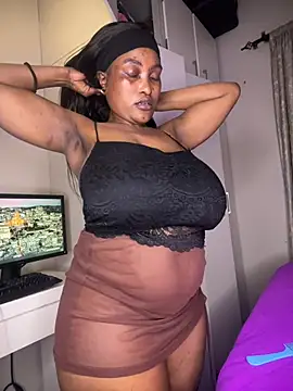 Bustygoddess32 online show from 06-04-26, 10:14