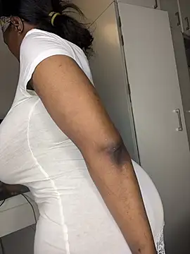 Bustygoddess32 online show from 02-19-26, 10:18