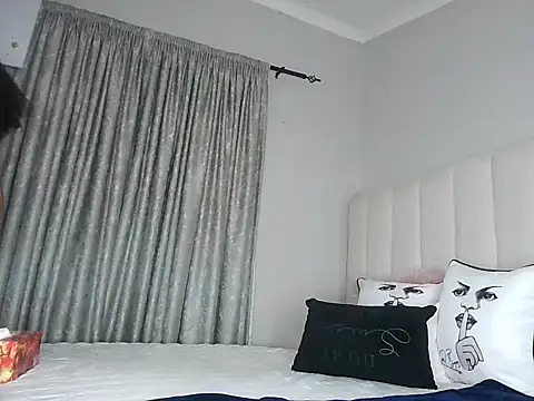 Snapshot of Bustygoddess32 chatting on 11-26-25, 12:54 Bustygoddess32 online show from 11-26-25, 12:54