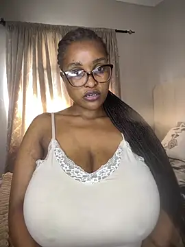 Bustygoddess32 online show from 03-29-26, 11:23