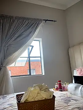 Snapshot of Bustygoddess32 chatting on 11-20-25, 12:17 Bustygoddess32 online show from 11-20-25, 12:17