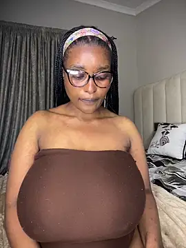 Bustygoddess32 online show from 04-20-26, 10:00