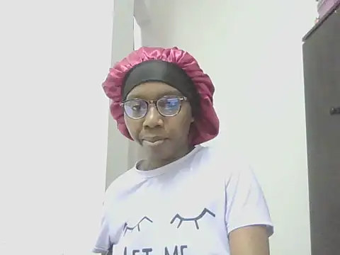 Snapshot of Sexxybella27 chatting on 10-08-25, 04:40 Sexxybella27 online show from 10-08-25, 04:40