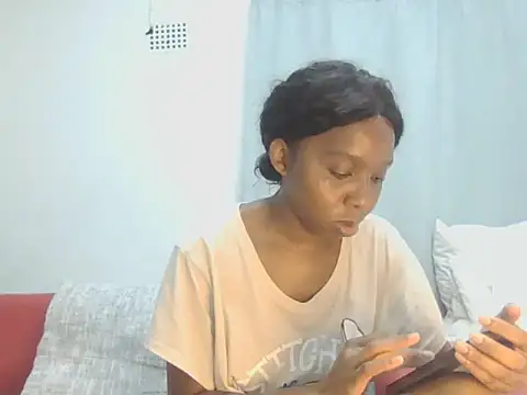 Sexxybella27 online show from 12-01-25, 07:37