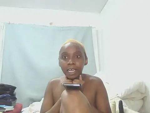 Snapshot of Sexxybella27 chatting on 09-14-25, 09:15 Sexxybella27 online show from 09-14-25, 09:15