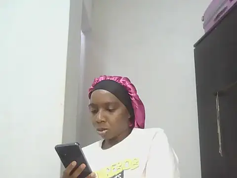 Sexxybella27 online show from 10-27-25, 05:58