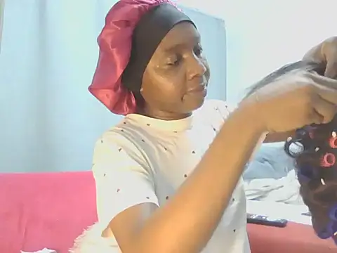 Sexxybella27 online show from 06-14-26, 07:59