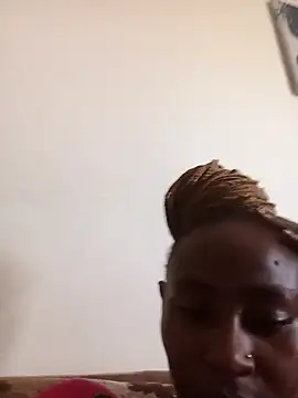 Snapshot of Naughtyy_xx chatting on 10-17-25, 10:39 Naughtyy xx online show from 10-17-25, 10:39