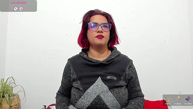 hazel 34 online show from 03-23-26, 08:36