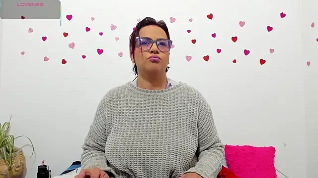 hazel 34 online show from 01-17-26, 08:51