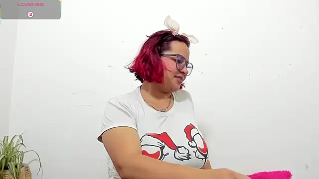 hazel 34 online show from 04-12-26, 08:39