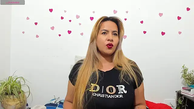 hazel 34 online show from 10-03-25, 09:55