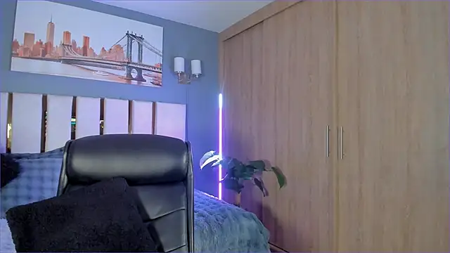 Bambi gurl online show from 11-12-25, 12:15