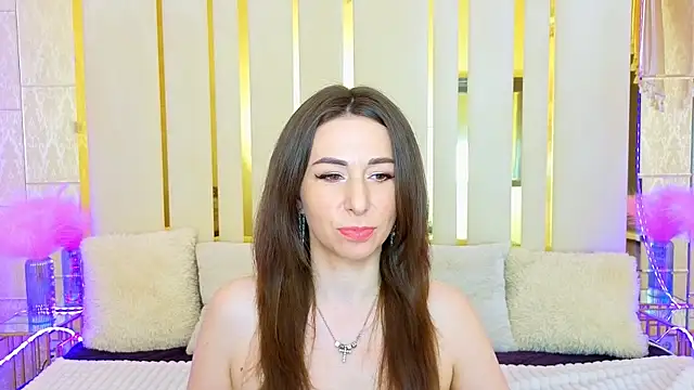Snapshot of KimmmLi chatting on 06-18-26, 01:05 KimmmLi online show from 06-18-26, 01:05