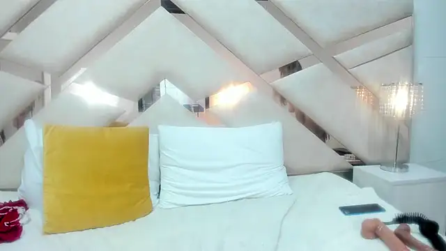 Snapshot of eva_loreti chatting on 03-14-25, 01:57 eva loreti online show from 03-14-25, 01:57