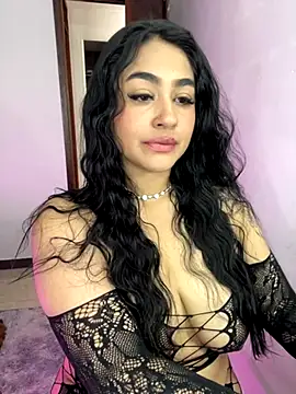 Snapshot of Charlotte_cutee18 chatting on 09-11-25, 10:21 Charlotte cutee18 online show from 09-11-25, 10:21
