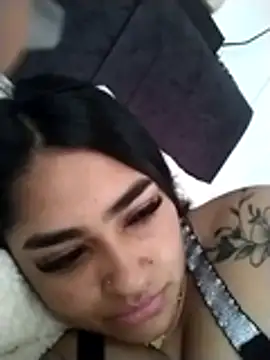 Charlotte cutee18 online show from 10-28-25, 05:12