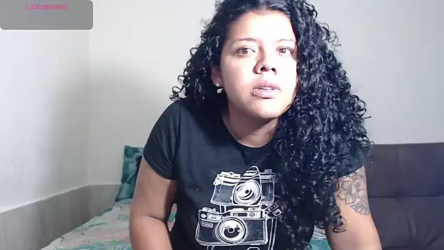 agata 22 online show from 03-12-26, 02:50