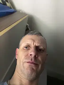 Arthur2288xh online show from 04-11-26, 11:41