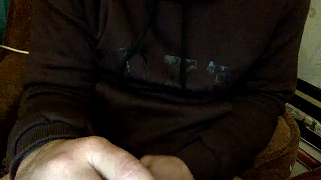 Snapshot of KristiDan chatting on 11-27-25, 03:51 KristiDan online show from 11-27-25, 03:51