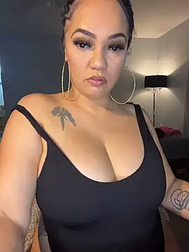 DestineeJayde online show from 10-31-25, 06:21