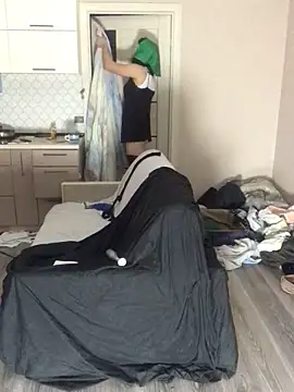 Snapshot of BigAssKi chatting on 02-04-25, 03:00 BigAssKi online show from 02-04-25, 03:00