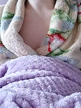 Snapshot of vaders_daughter chatting on 02-17-25, 08:09 vaders daughter online show from 02-17-25, 08:09