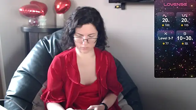 Snapshot of vaders_daughter chatting on 02-12-25, 01:59 vaders daughter online show from 02-12-25, 01:59