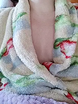 Snapshot of vaders_daughter chatting on 02-17-25, 02:49 vaders daughter online show from 02-17-25, 02:49