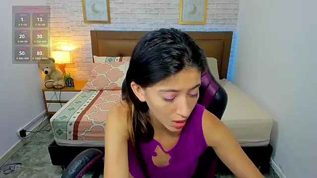 Snapshot of julieth_love_ chatting on 09-14-25, 01:33 julieth love online show from 09-14-25, 01:33