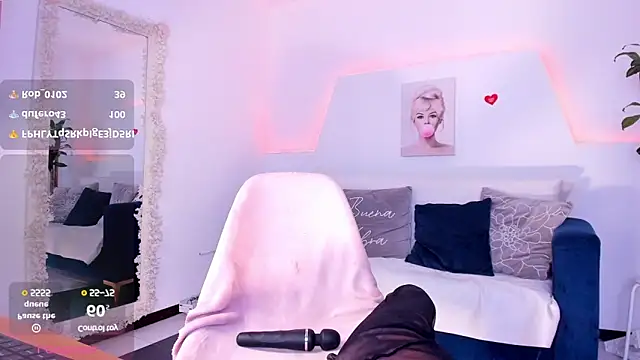 Snapshot of Kim_ev chatting on 03-11-25, 08:19 Kim ev online show from 03-11-25, 08:19