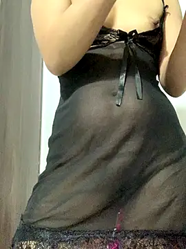 Snapshot of -Meomeo- chatting on 12-21-25, 03:30 -Meomeo- online show from 12-21-25, 03:30