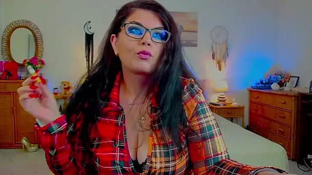 Snapshot of EllenGrace chatting on 06-30-26, 08:25 EllenGrace online show from 06-30-26, 08:25