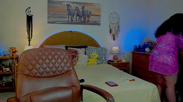 EllenGrace online show from 06-16-26, 07:41