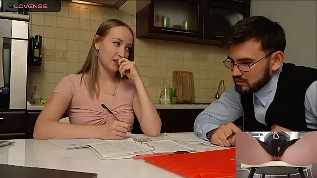 Snapshot of luxmuur chatting on 12-07-24, 05:59 luxmuur online show from 12-07-24, 05:59