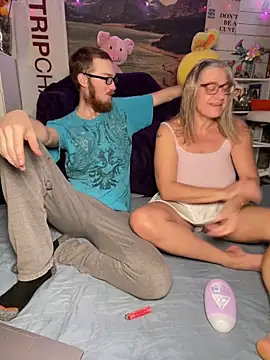 TrenaAnne online show from 04-11-26, 07:28