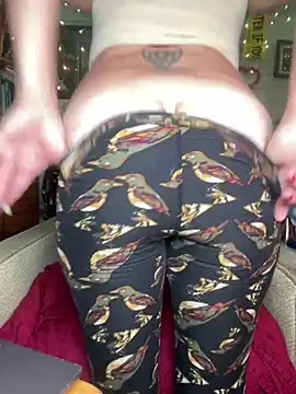 TrenaAnne online show from 10-21-25, 02:27