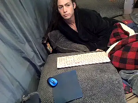 Snapshot of cdressupdiva chatting on 12-13-24, 08:58 cdressupdiva online show from 12-13-24, 08:58