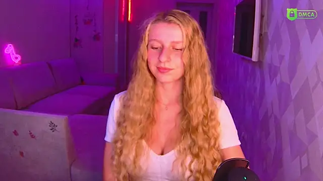 AmaliaQueen online show from 10-27-25, 02:18