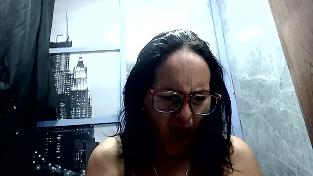 Snapshot of Nastylatinaxxx chatting on 06-20-26, 12:10 Nastylatinaxxx online show from 06-20-26, 12:10
