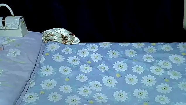 pretty leila2 online show from 10-19-25, 01:47