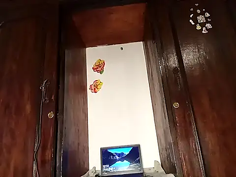 The-Peach-Flexer online show from 10-29-25, 09:36