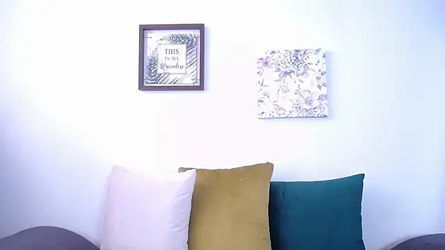 JainaRogers online show from 04-10-26, 05:53