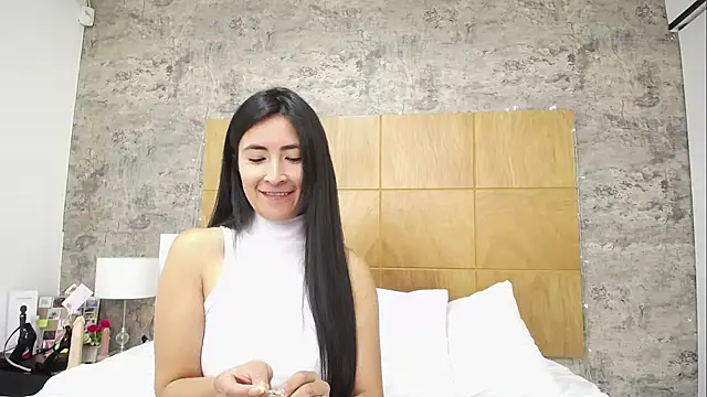 JainaRogers online show from 09-30-25, 05:19